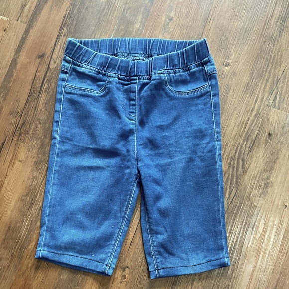 Denim stretchy short for kids ( girls) size 6/7 years